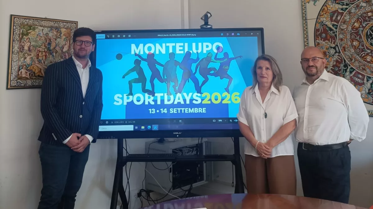 Gli assessori Francesco Desii (vicesindaco e delega allo sport), Stefania Fontanelli (diritto alla salute)e Simone Peruzzi (protezione civile e associazionismo)